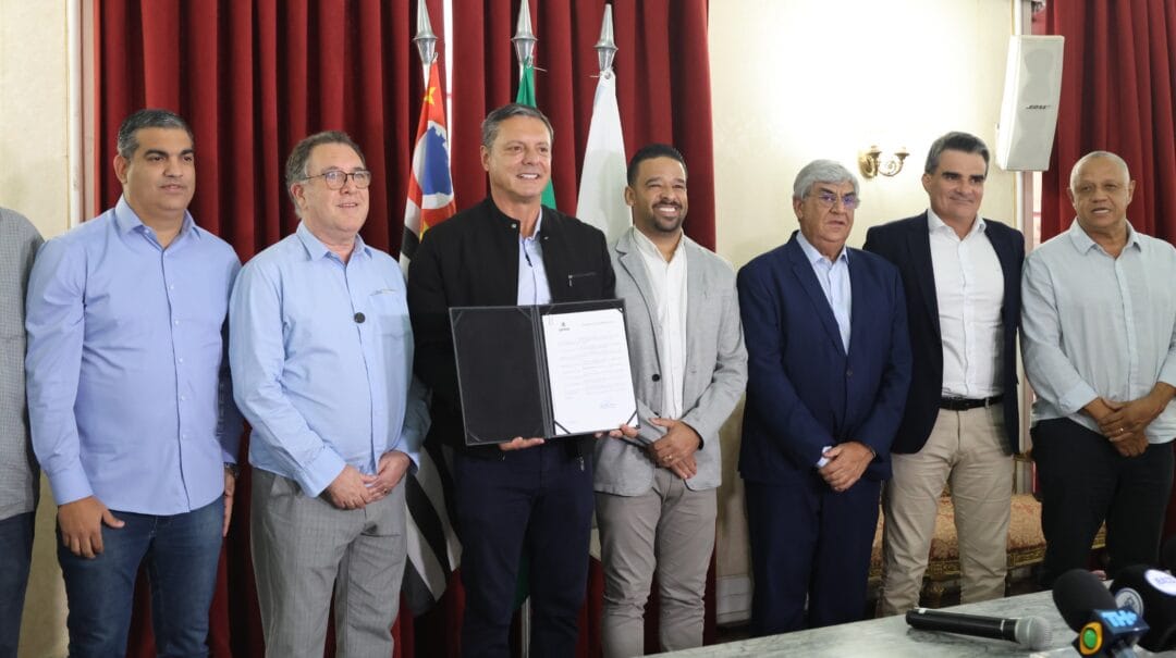 Apresentação do projeto à Câmara pelo prefeito ocorreu na quinta-feira (24)