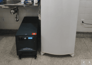 A compra e a instalação dos nobreaks, também conhecidos como UPS (Uninterruptible Power Supply), são dispositivos que fornecem energia elétrica de forma ininterrupta para os equipamentos eletrônicos em caso de queda ou falha na energia da rede elétrica - Foto: Divulgação