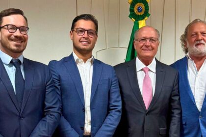 Além de Colucci, participaram da reunião os prefeitos de São Sebastião, Reinaldinho Moreira, de Jacareí, Celso Florêncio