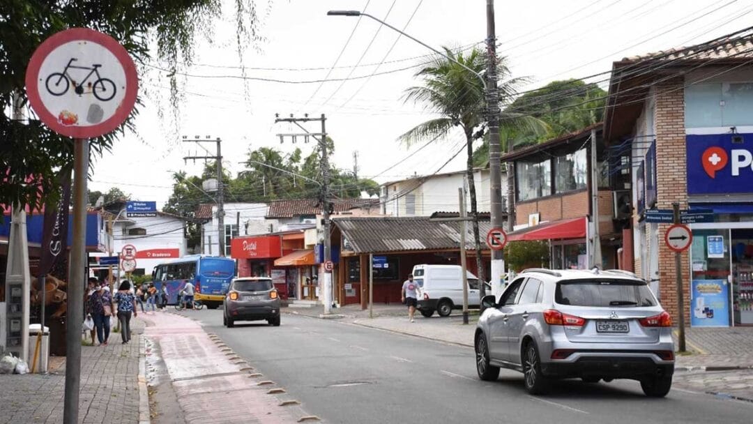 Os setores de serviços e comércio foram os principais responsáveis pelo desempenho positivo no mês