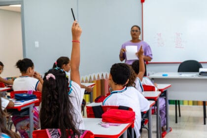 Audiência pública em Bertioga para discutir o Plano Municipal de Educação