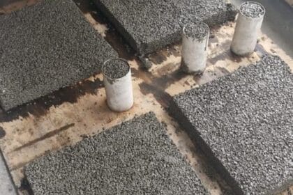 Ecofábrica de Santos transforma resíduos reciclados em pisos drenantes sustentáveis.