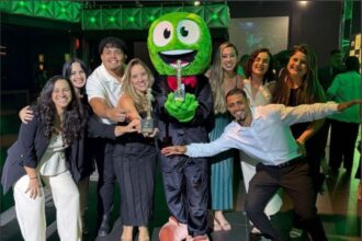 Sede e profissionais da Hapvida representando a maior empresa de saúde integrada da América Latina