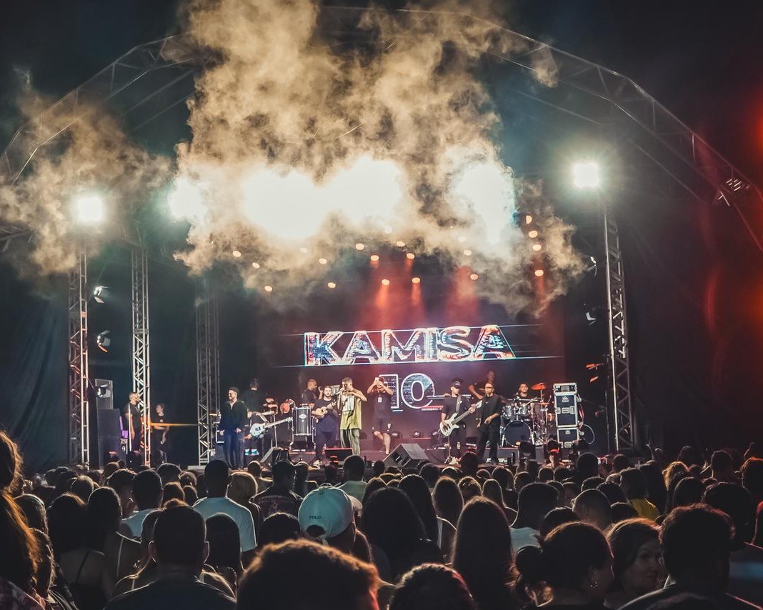 Público acompanha show de Zé Neto & Cristiano no Verão Show 2026 em São Sebastião