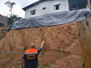 Defesa Civil de São Paulo alerta para risco de deslizamentos no Litoral Norte