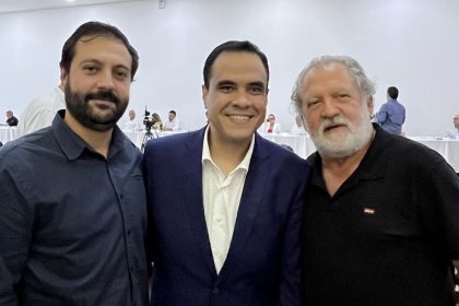 Ministro do Turismo em reunião com prefeitos em Ilhabela
