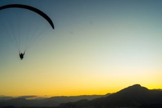 Turismo em Caraguatatuba impulsiona geração de empregos em 2025