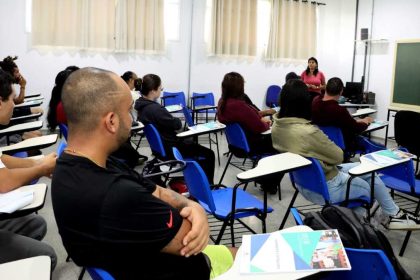 Caraguá inicia nova turma de curso de Almoxarife e Estoquista