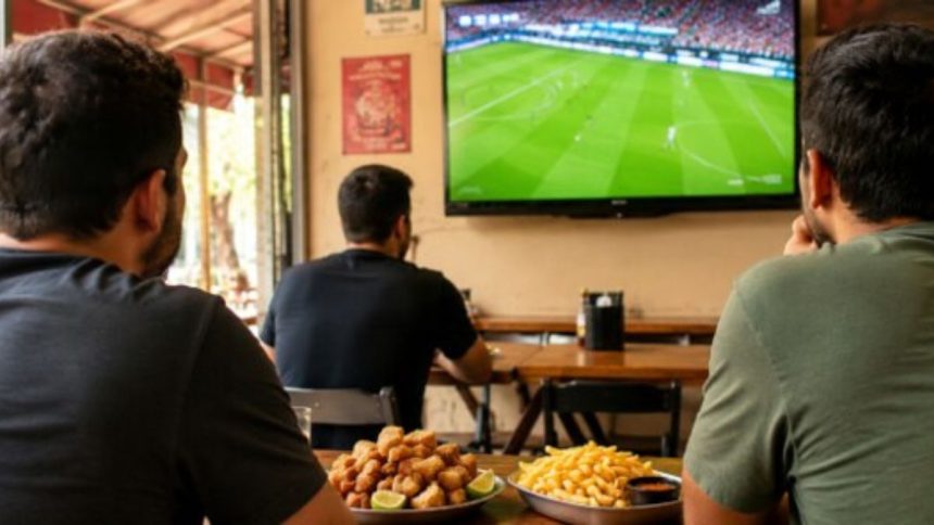 Área de gastronomia da FunFest Copa do Mundo 2026 no Complexo Turístico do Camaroeiro, em Caraguatatuba