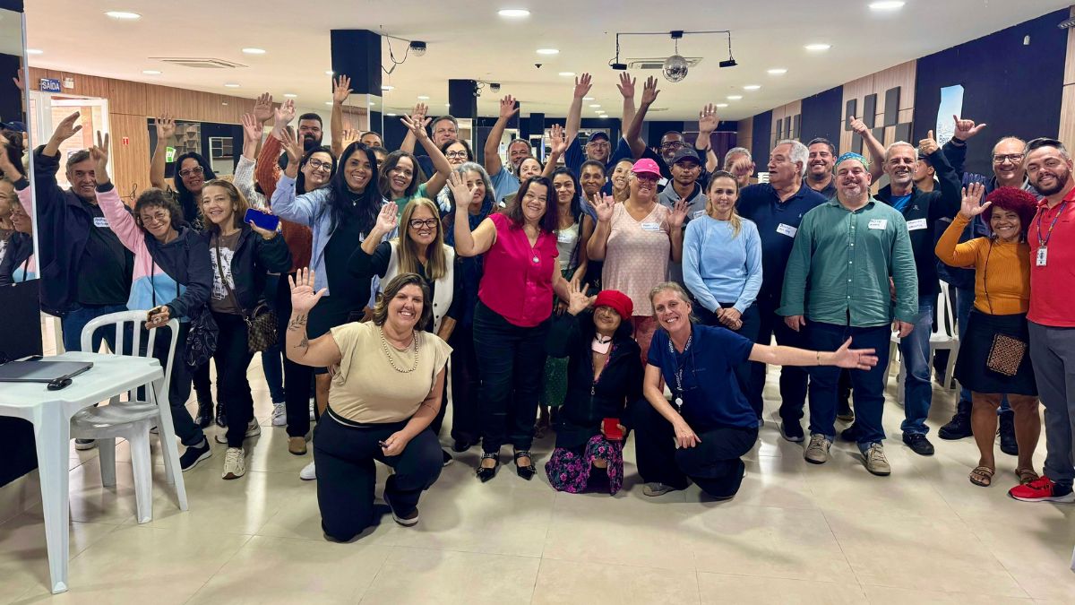 Participantes de oficina discutem propostas para o Plano de Gestão da Orla de Bertioga