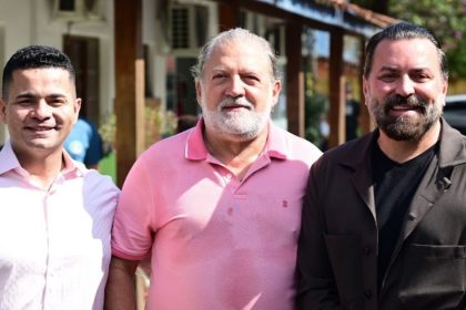 Alunos da rede municipal de Ilhabela, município líder do IDEB 2025 no Litoral Norte