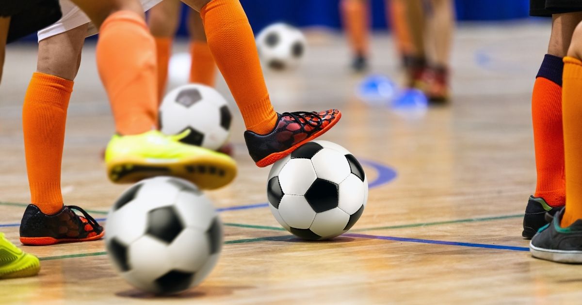 Alunos durante competição dos Jogos Estudantis de Bertioga