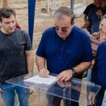 Assinatura da ordem de serviço para construção da nova ESF no bairro Costa Sol, em Bertioga