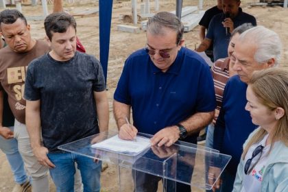 Assinatura da ordem de serviço para construção da nova ESF no bairro Costa Sol, em Bertioga