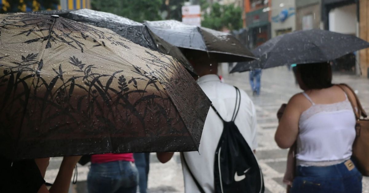 Alerta de chuva forte no Litoral Norte emitido pela Defesa Civil de São Paulo