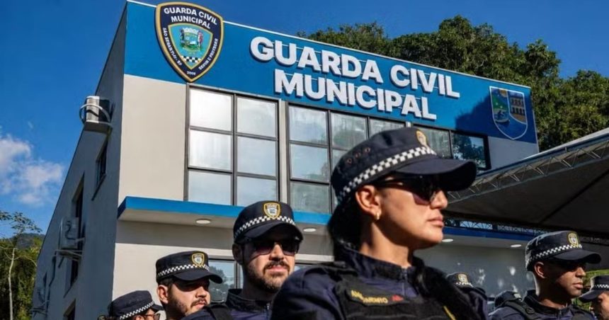 Investigação policial sobre perfil que atacava comandante da Guarda Civil Municipal de São Sebastião