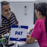 Atendimento a candidatos no Posto de Atendimento ao Trabalhador (PAT) de São Sebastião